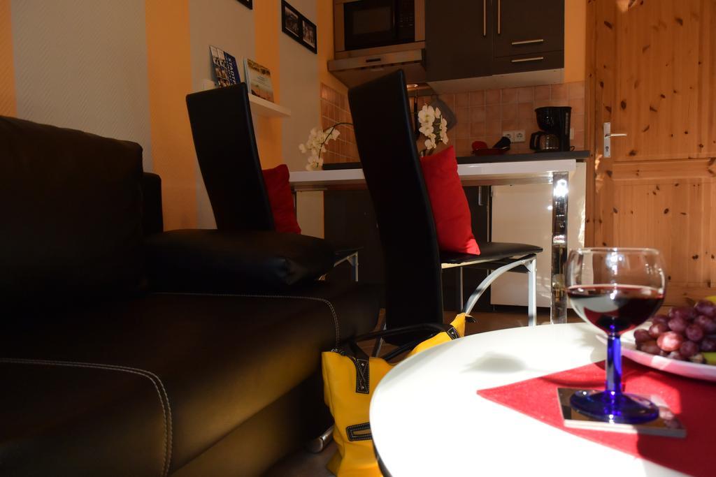 Ferienapartments Urlaub Und Meer Kuhlungsborn Bagian luar foto