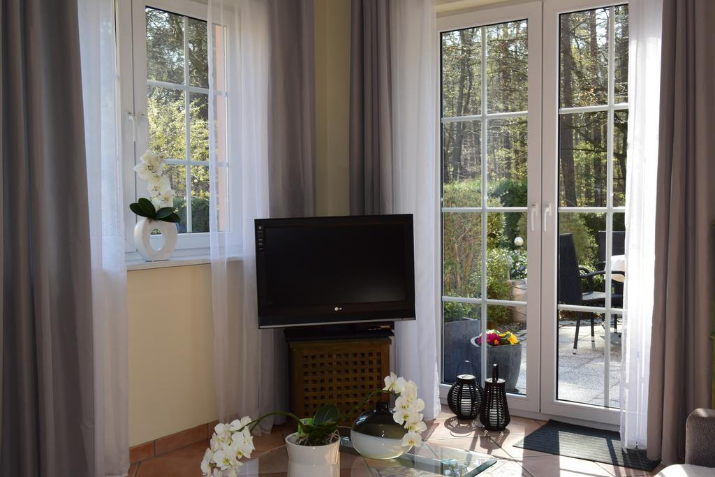 Ferienapartments Urlaub Und Meer Kuhlungsborn Bagian luar foto